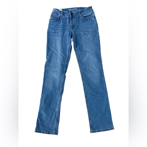 Wrangler Women's Straight Leg Blue Jeans 7/8 length 34 NWT - Picture 2 of 5